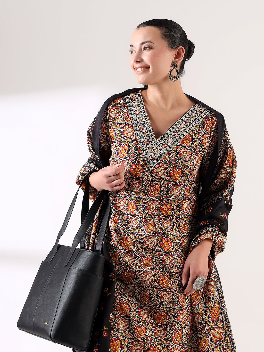 Mamicha Black Suit Set