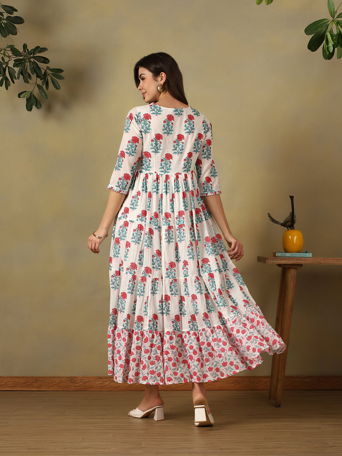 Mamicha white Gown