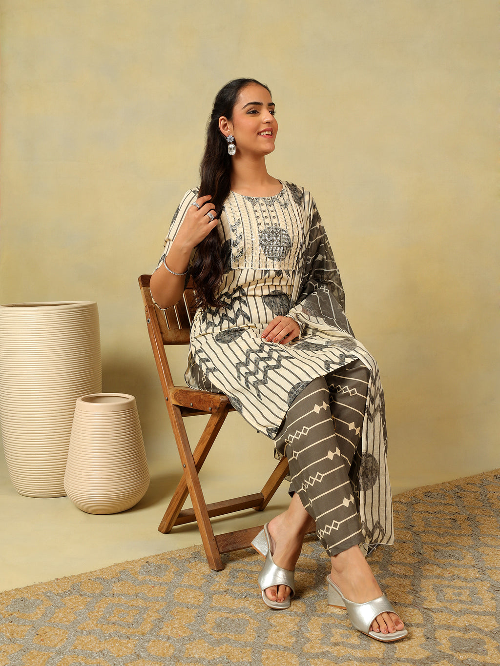 Saanvi Monochrome Geometric Block Print Suit Set