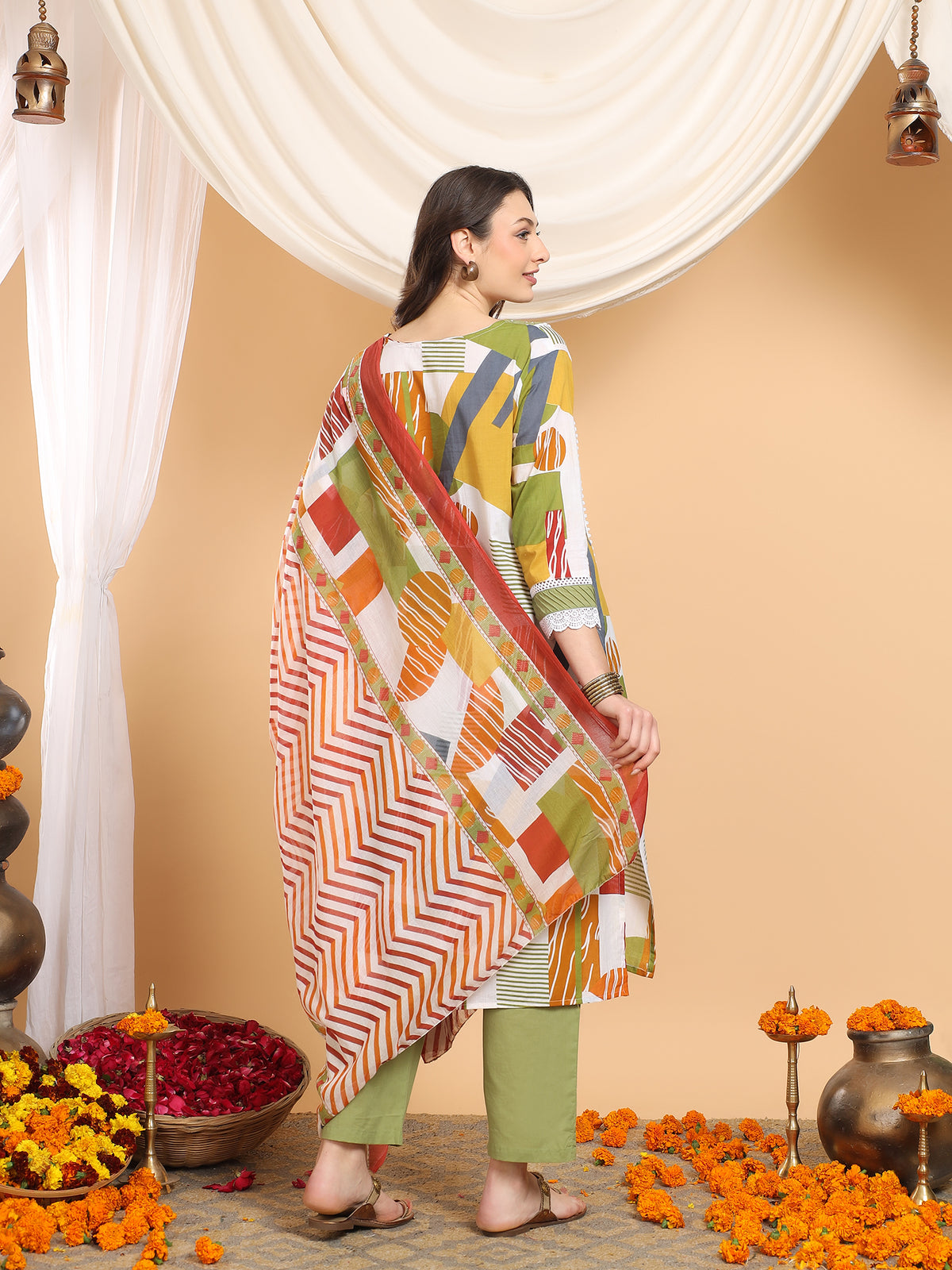 Navya Olive Geometric Fusion Set