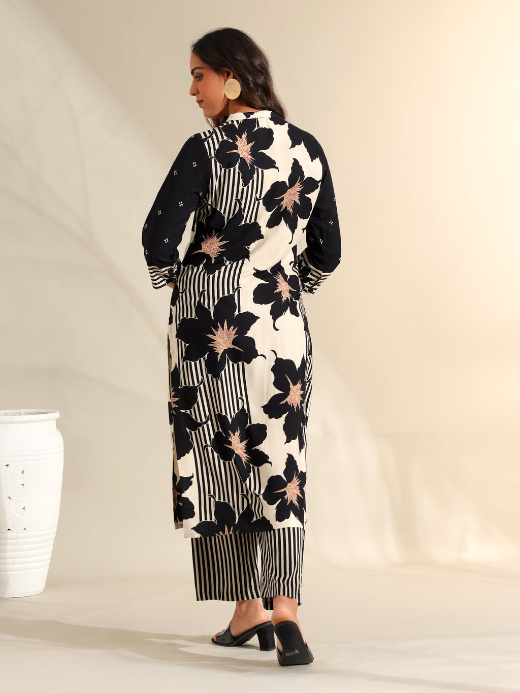Tara Midnight Bloom Kurta Set