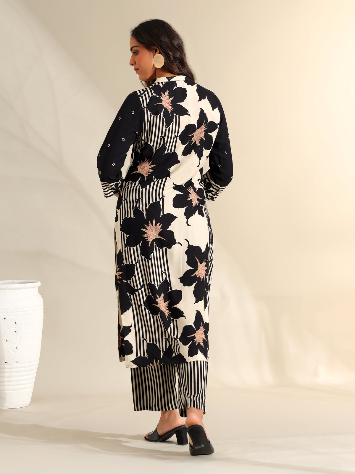 Tara Midnight Bloom Kurta Set
