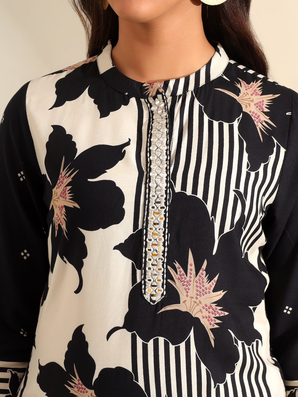 Tara Midnight Bloom Kurta Set