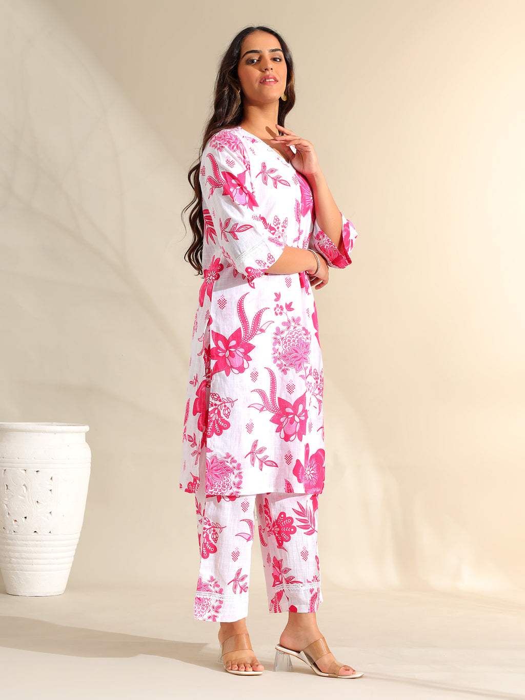 Jiya Magenta Bloom Kurta Set