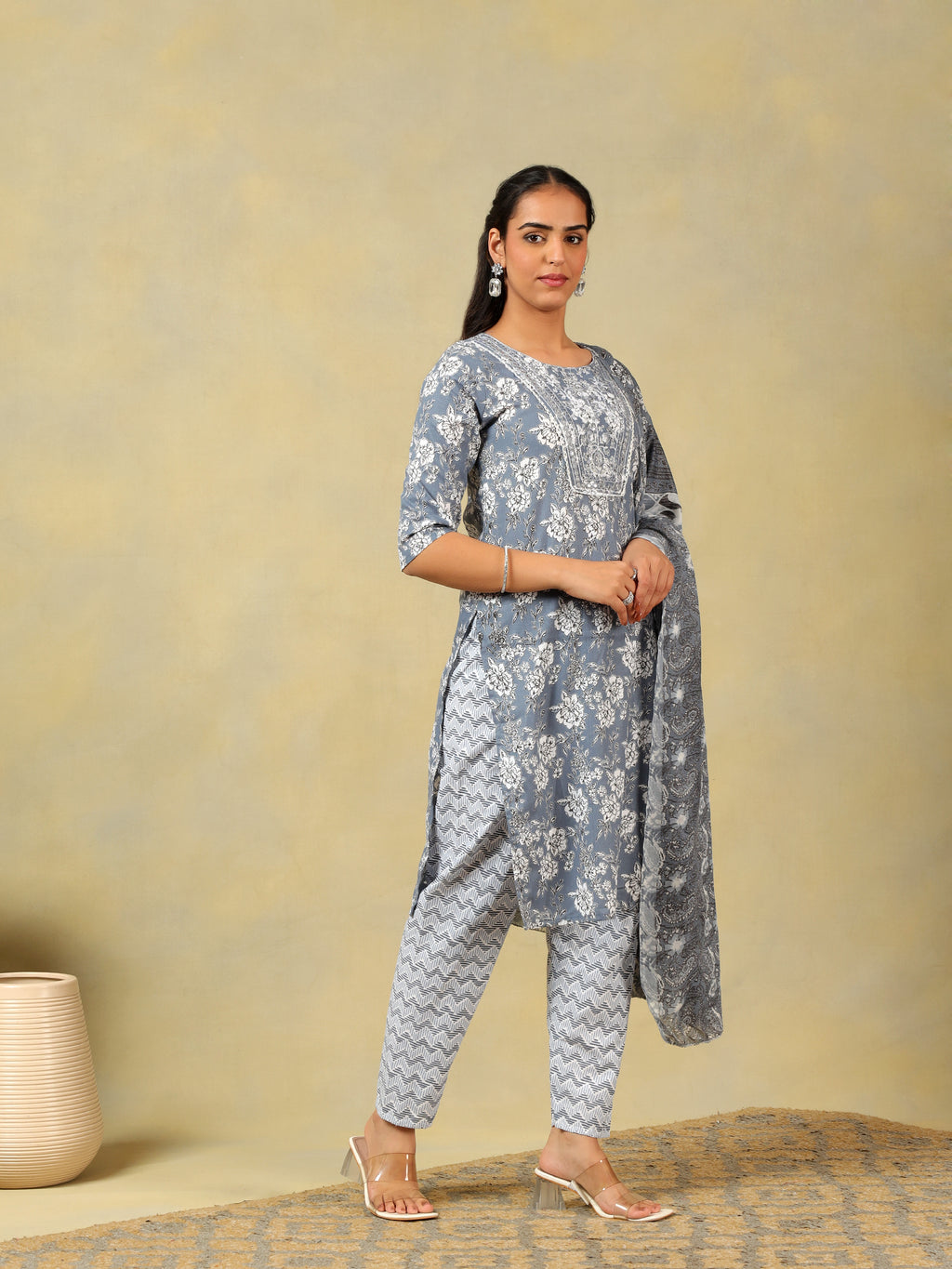 Advika Slate Floral Bloom Kurta Set