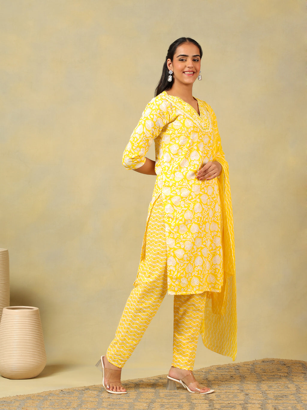Myra Sunny Leafy Bloom Kurta Set