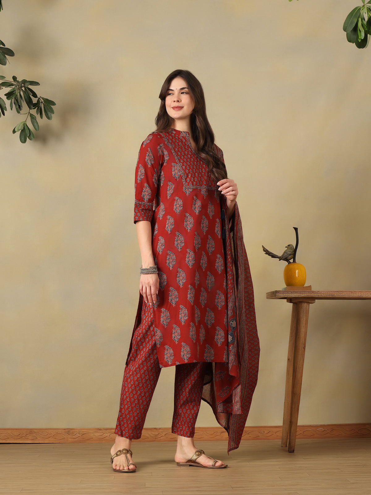 Mamicha Red Ethnic Set