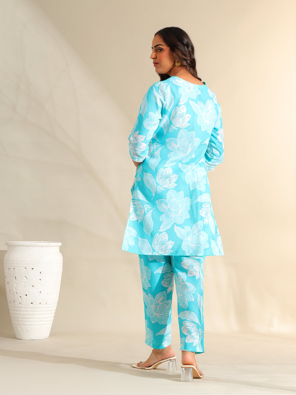 Ojasvi Aqua Botanical Kurta Set