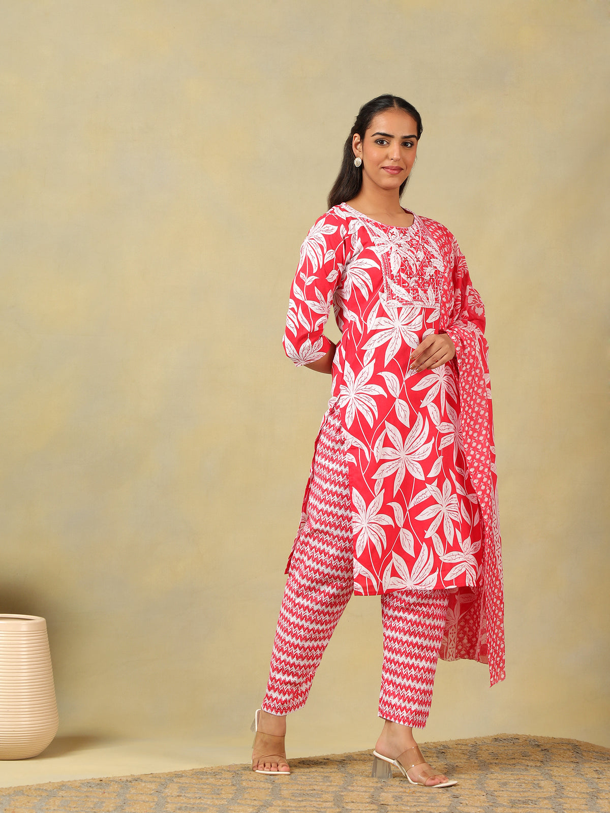 Saanjh Lily Floral Motif Kurta Set