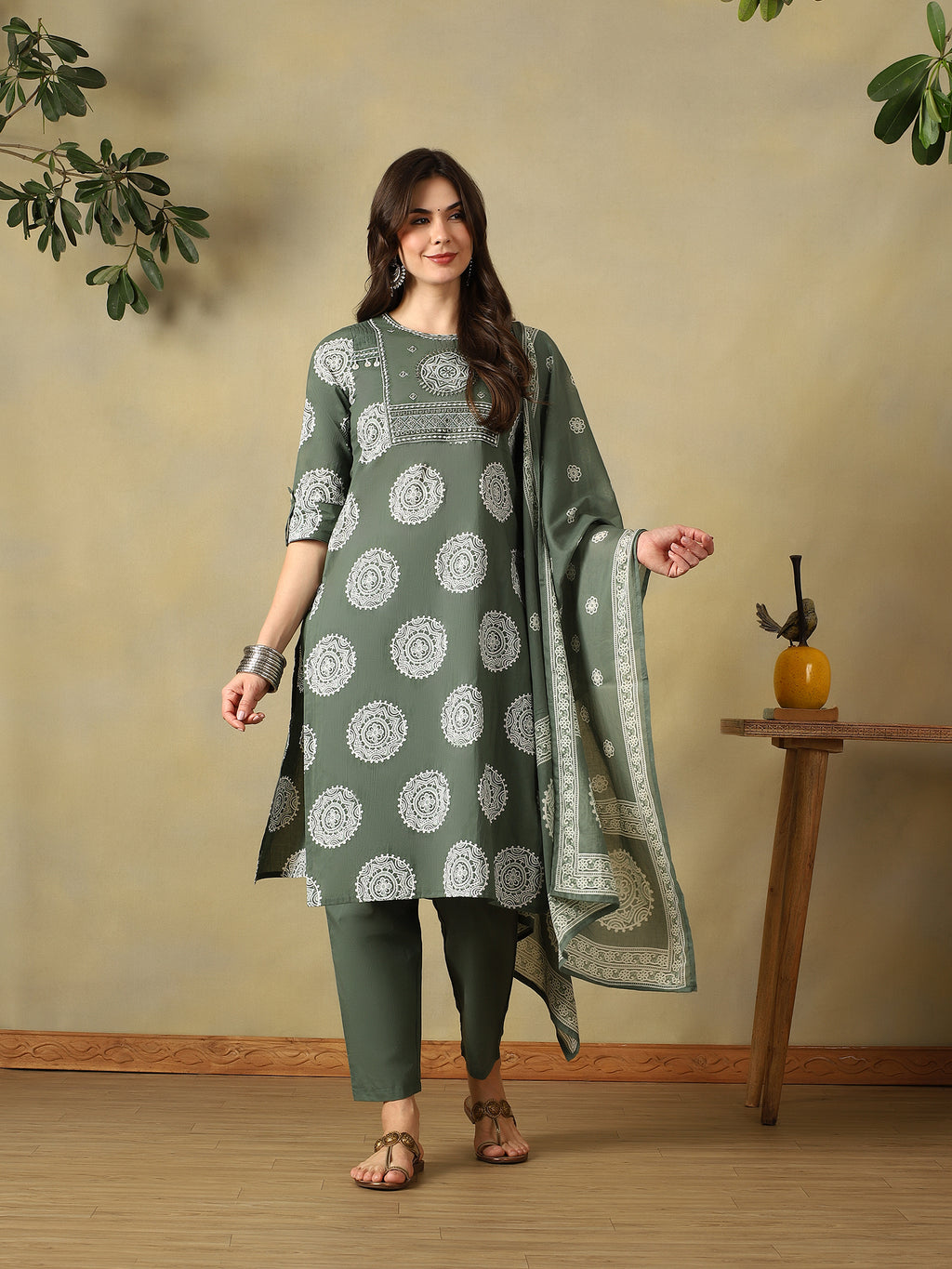 Mamicha Olive Ethnic Set
