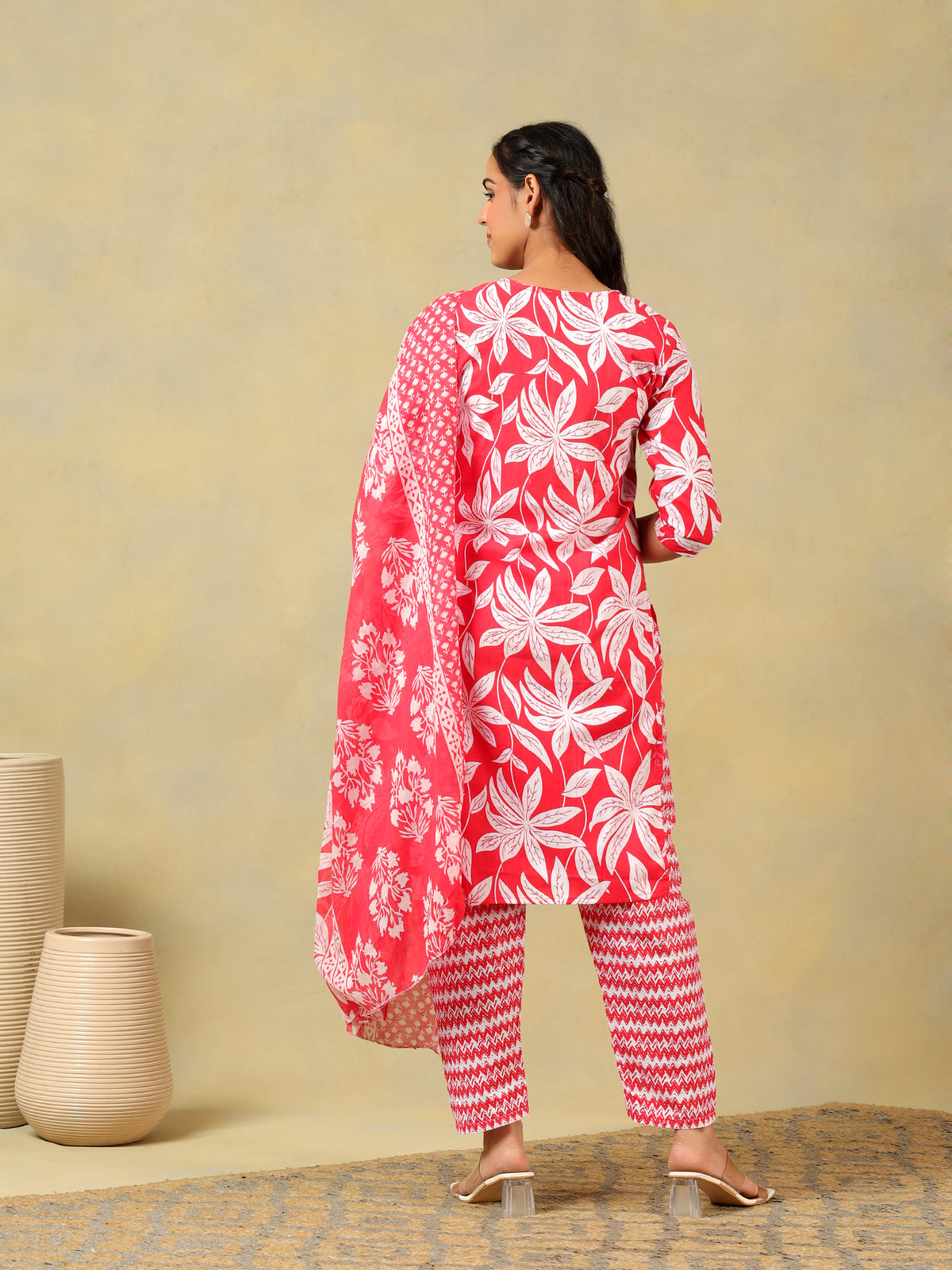 Saanjh Lily Floral Motif Kurta Set