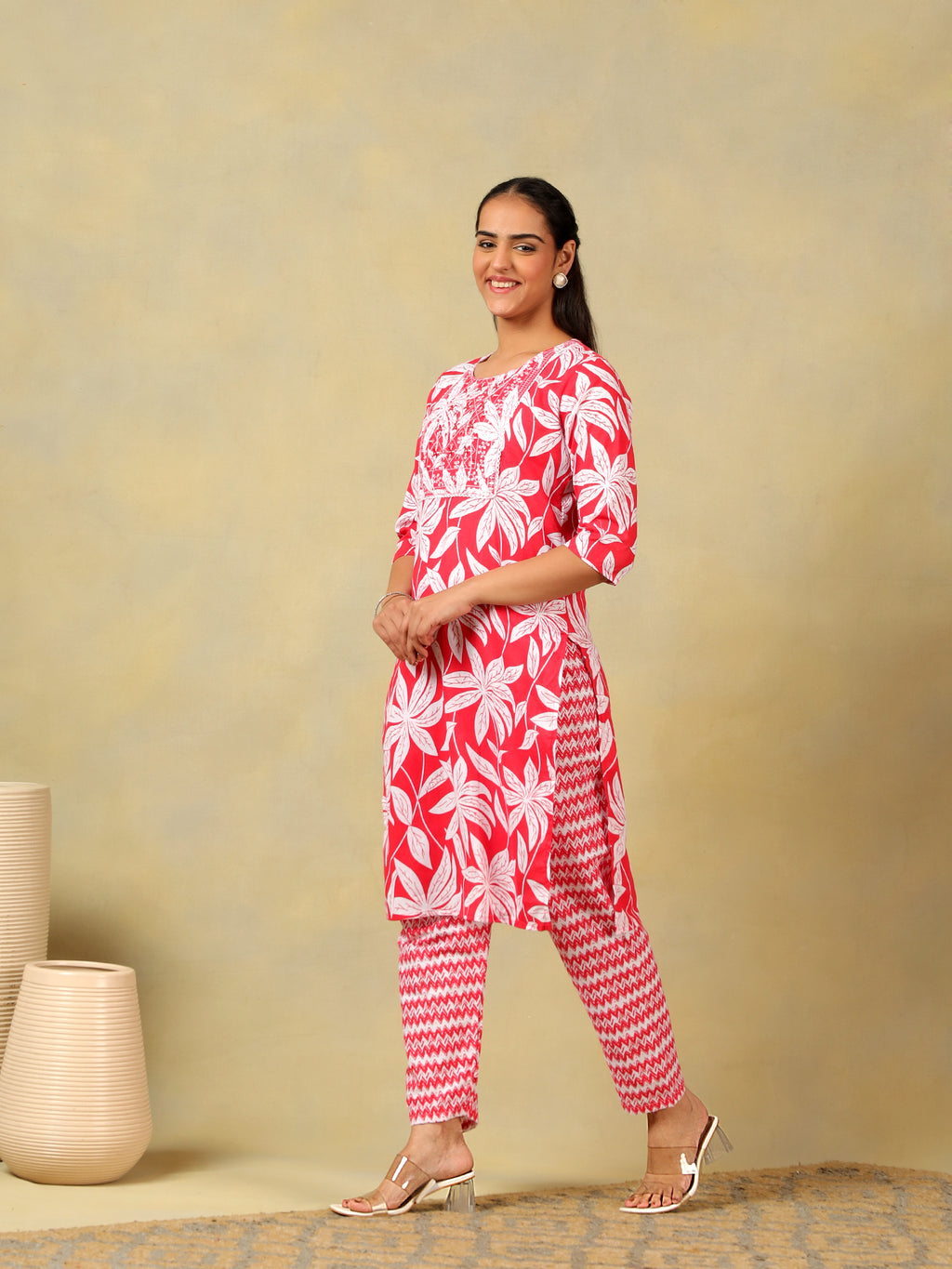 Saanjh Lily Floral Motif Kurta Set