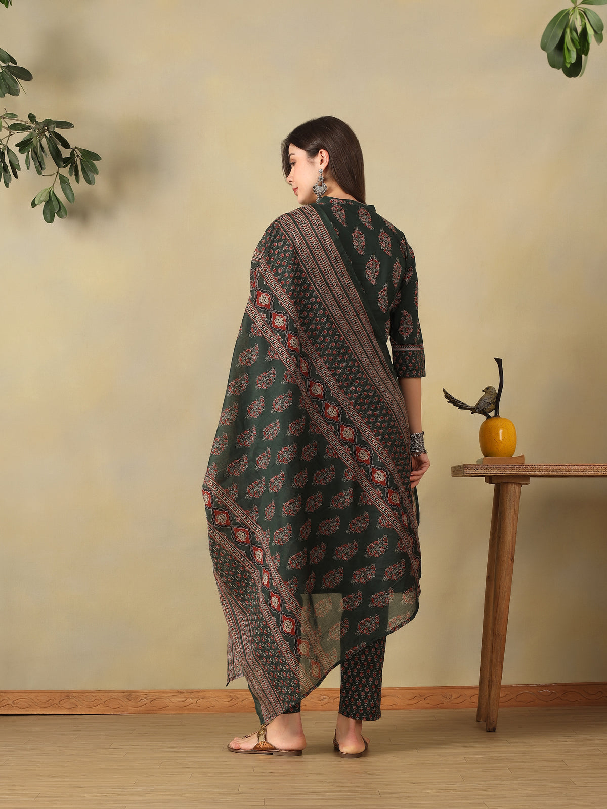 Mamicha Green Ethnic Set