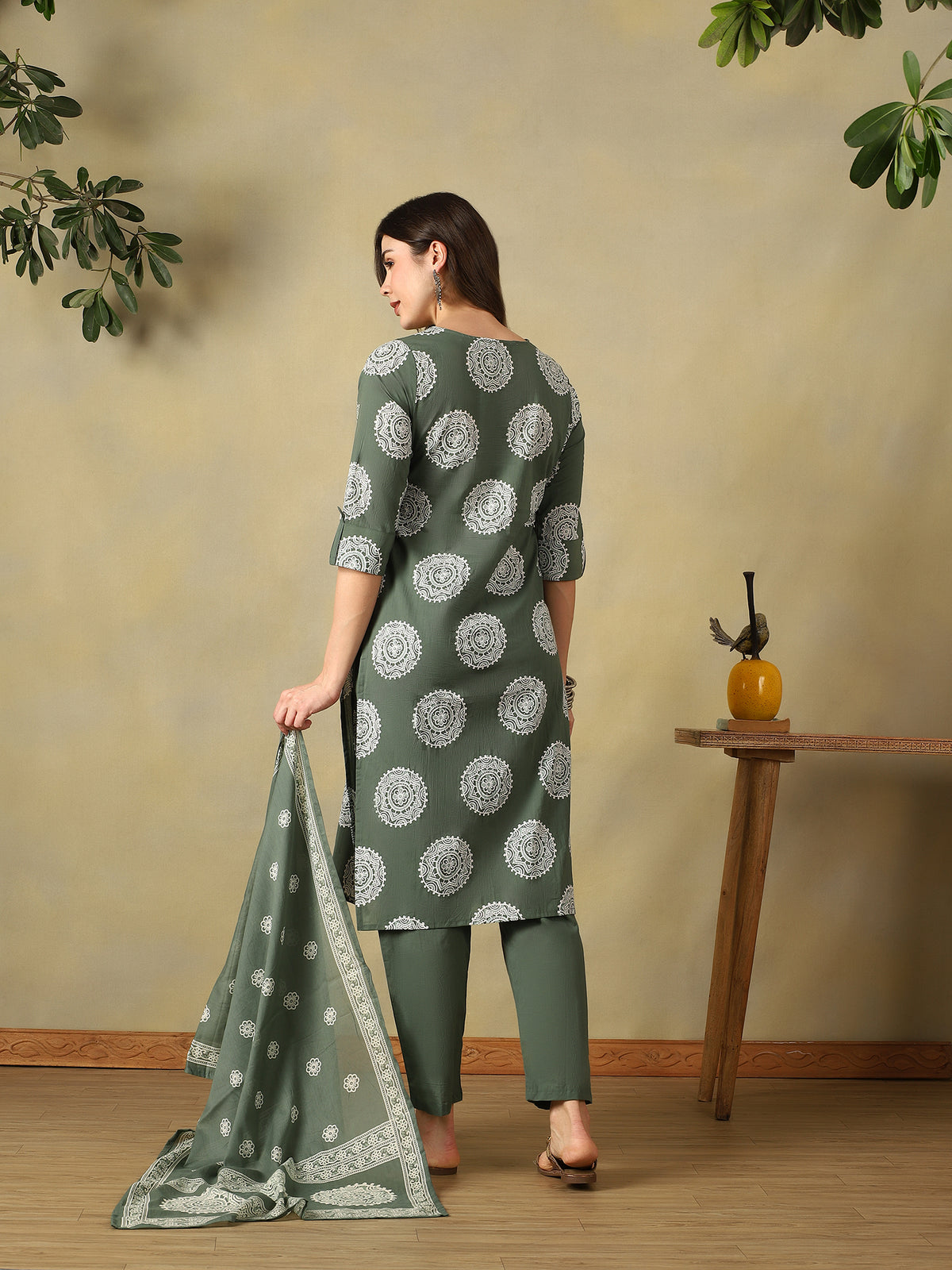 Mamicha Olive Ethnic Set