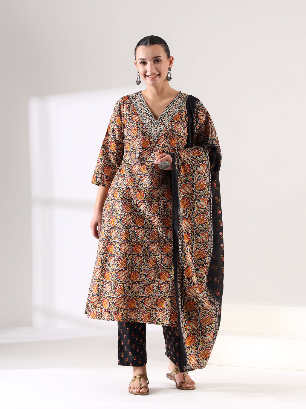 Mamicha Black Suit Set