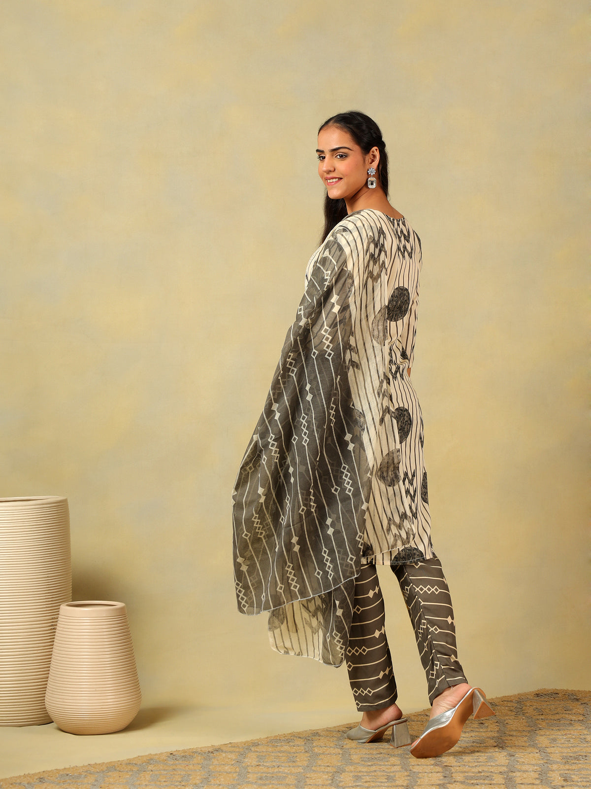 Saanvi Monochrome Geometric Block Print Suit Set
