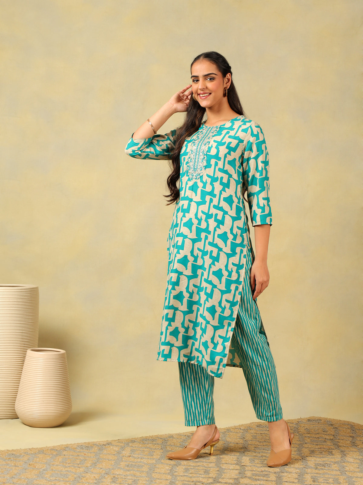 Amishi Teal Abstract Suit Set