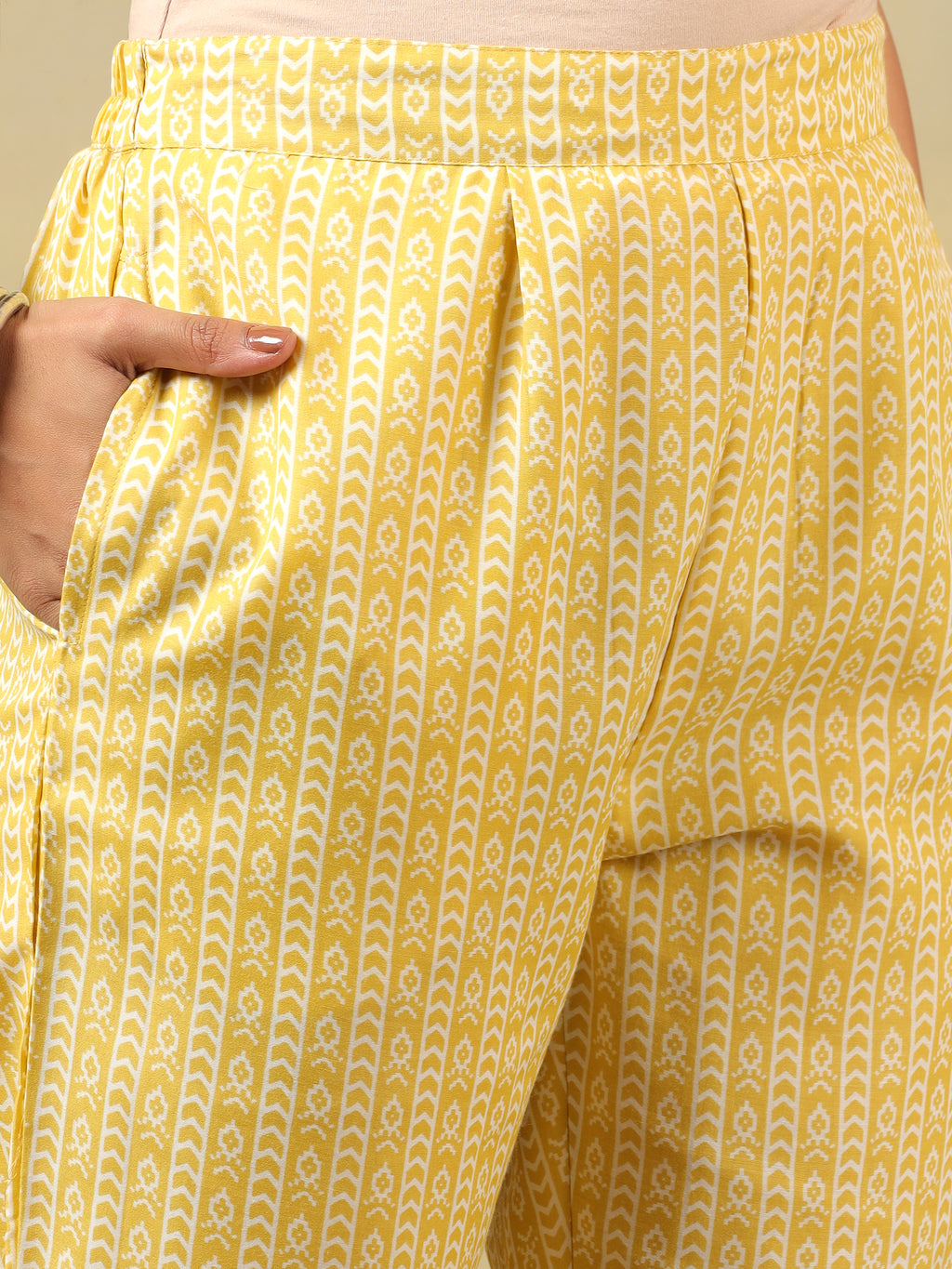 Rhea Yellow Leaf Suit Set