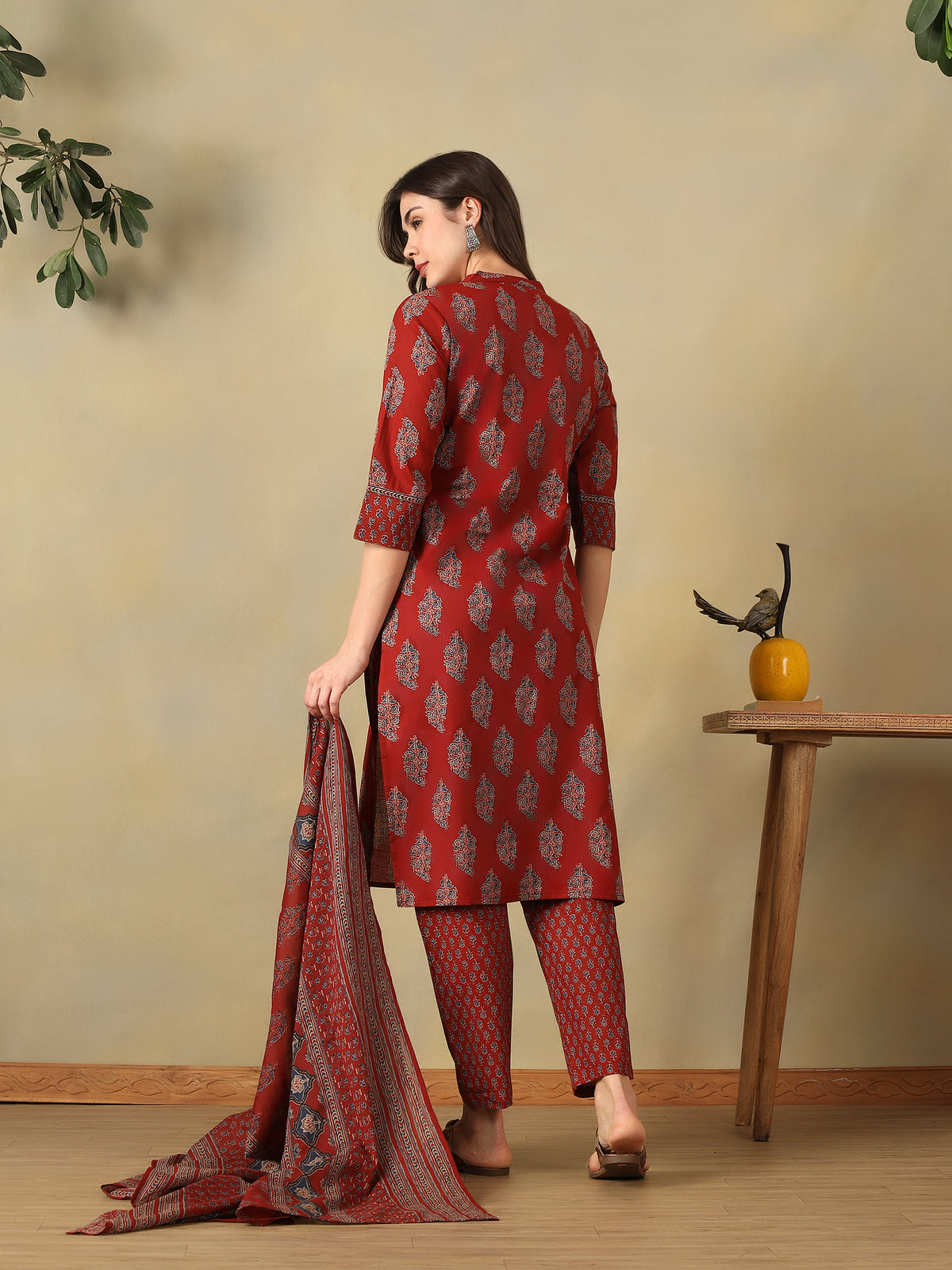 Mamicha Red Ethnic Set