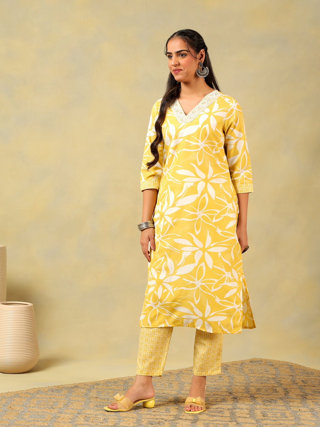 Rhea Yellow Leaf Suit Set