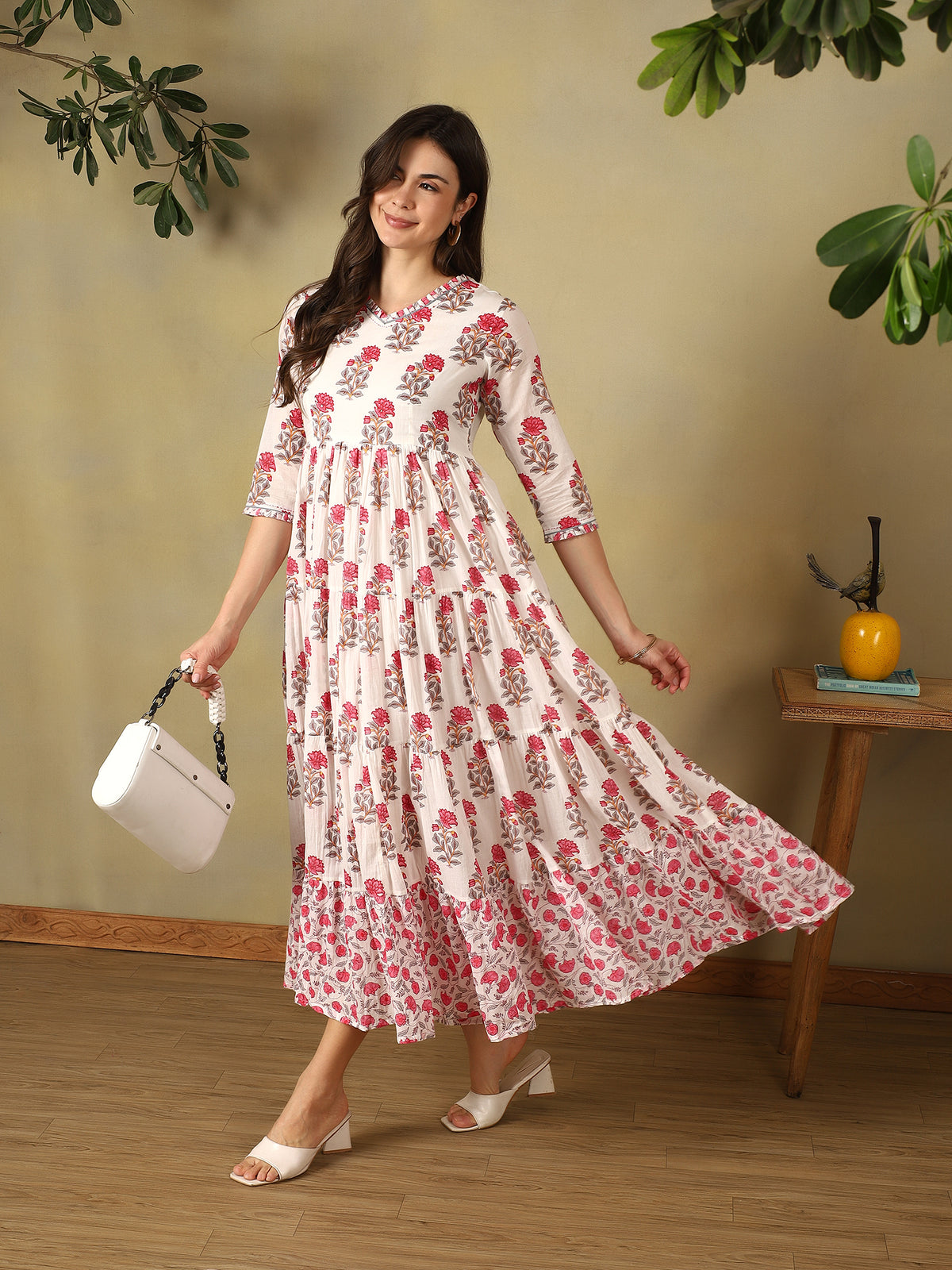 Mamicha white Gown