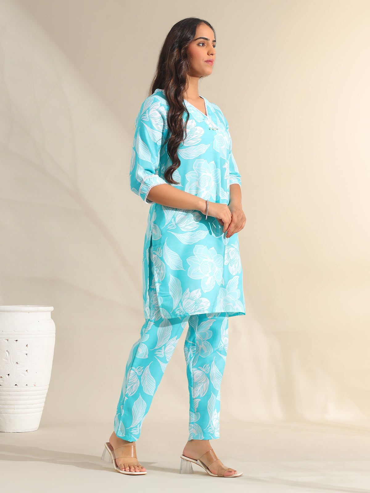 Ojasvi Aqua Botanical Kurta Set