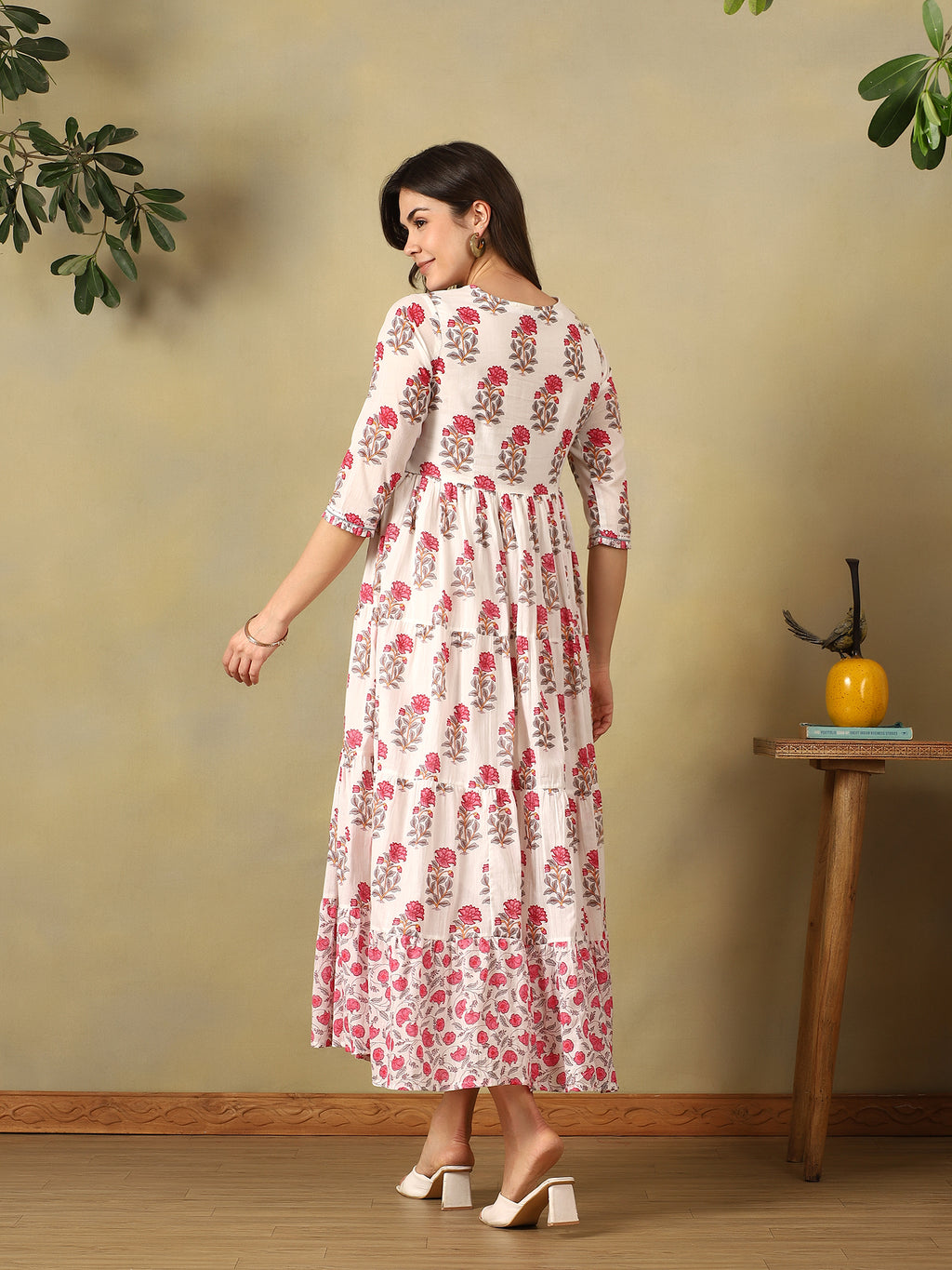 Mamicha white Gown