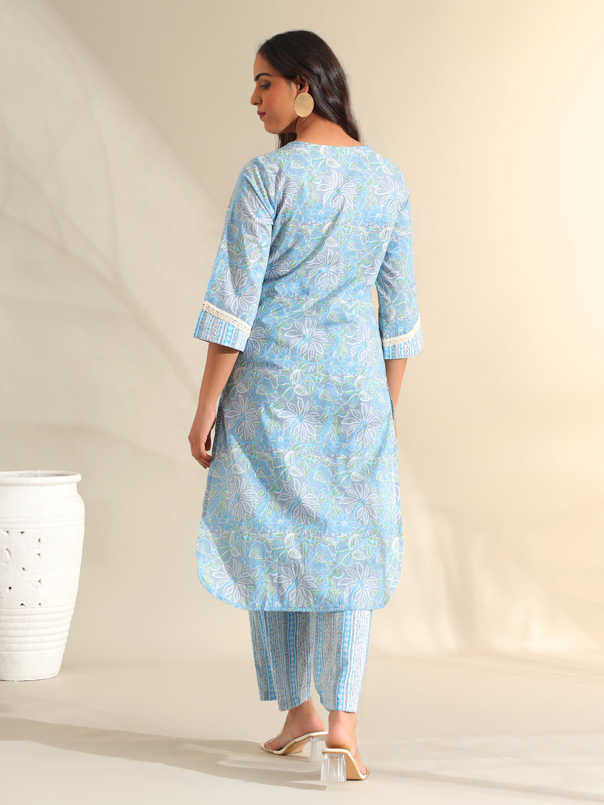 Saanvi Sky Floral Kurta Set