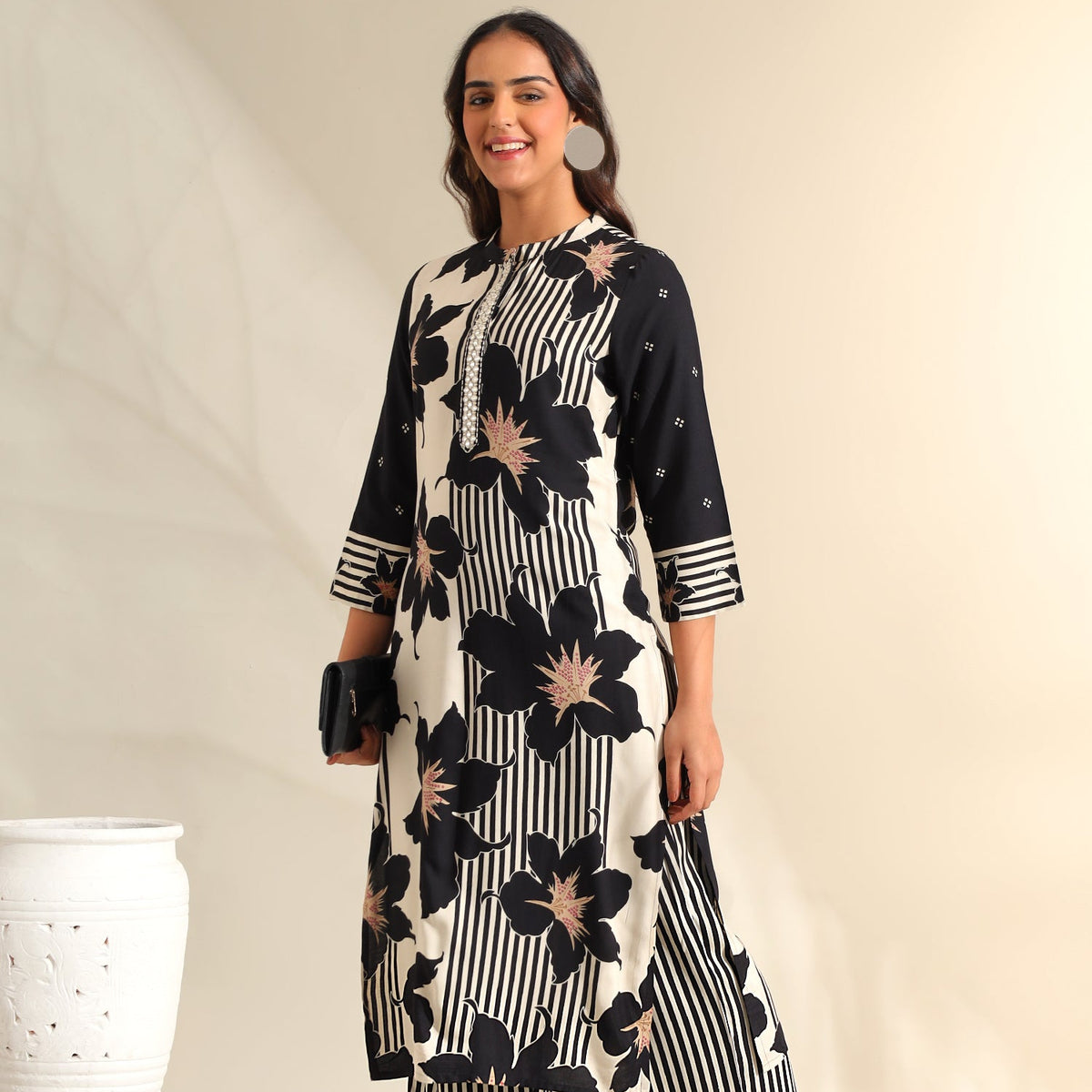 Tara Midnight Bloom Kurta Set