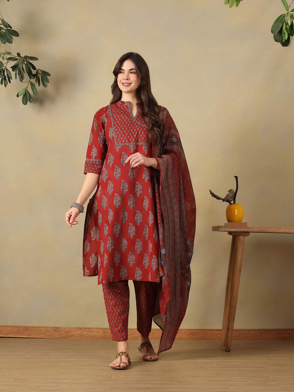 Mamicha Red Ethnic Set