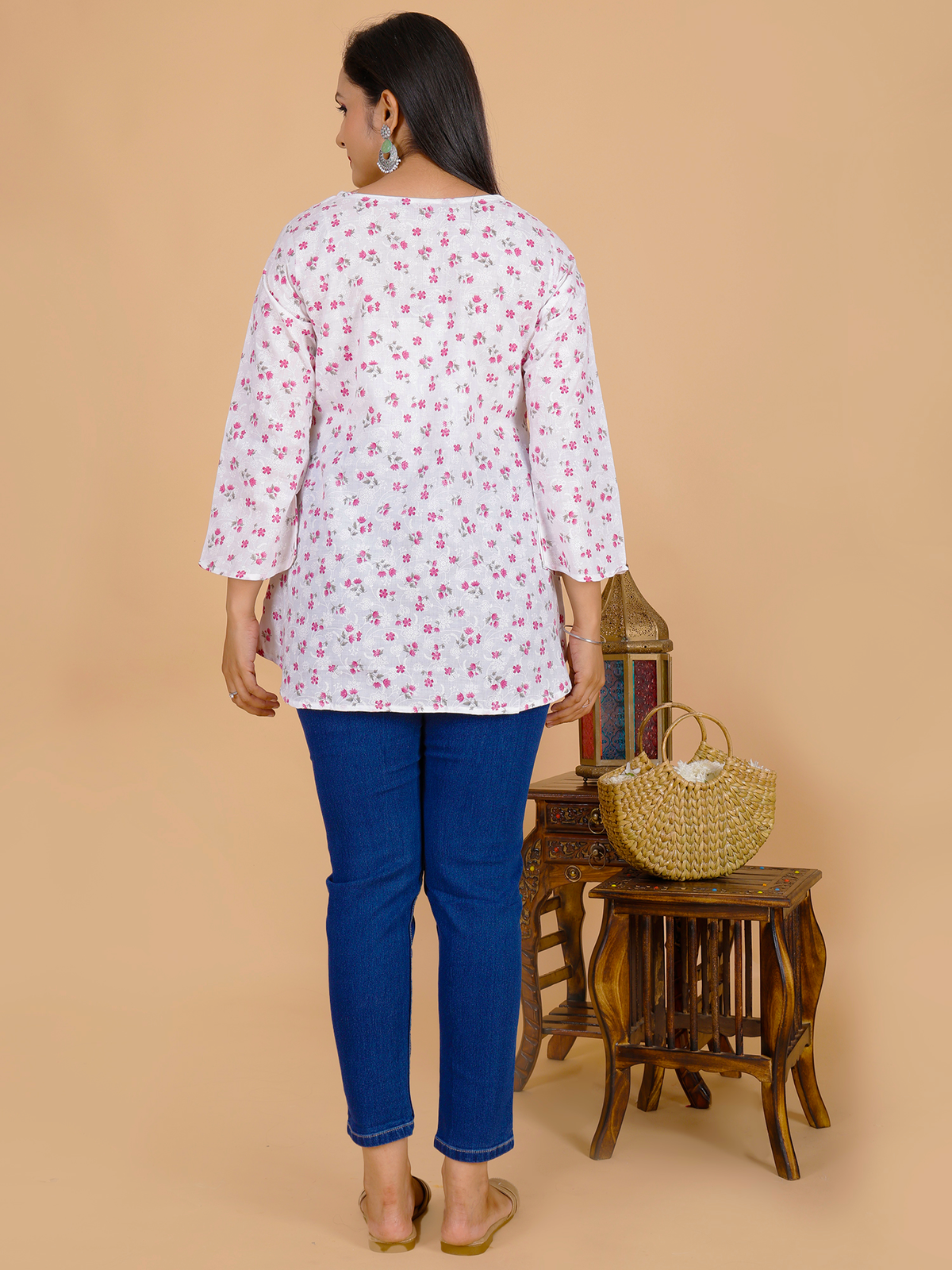 Sufiana Short White Maroon Floral Frock