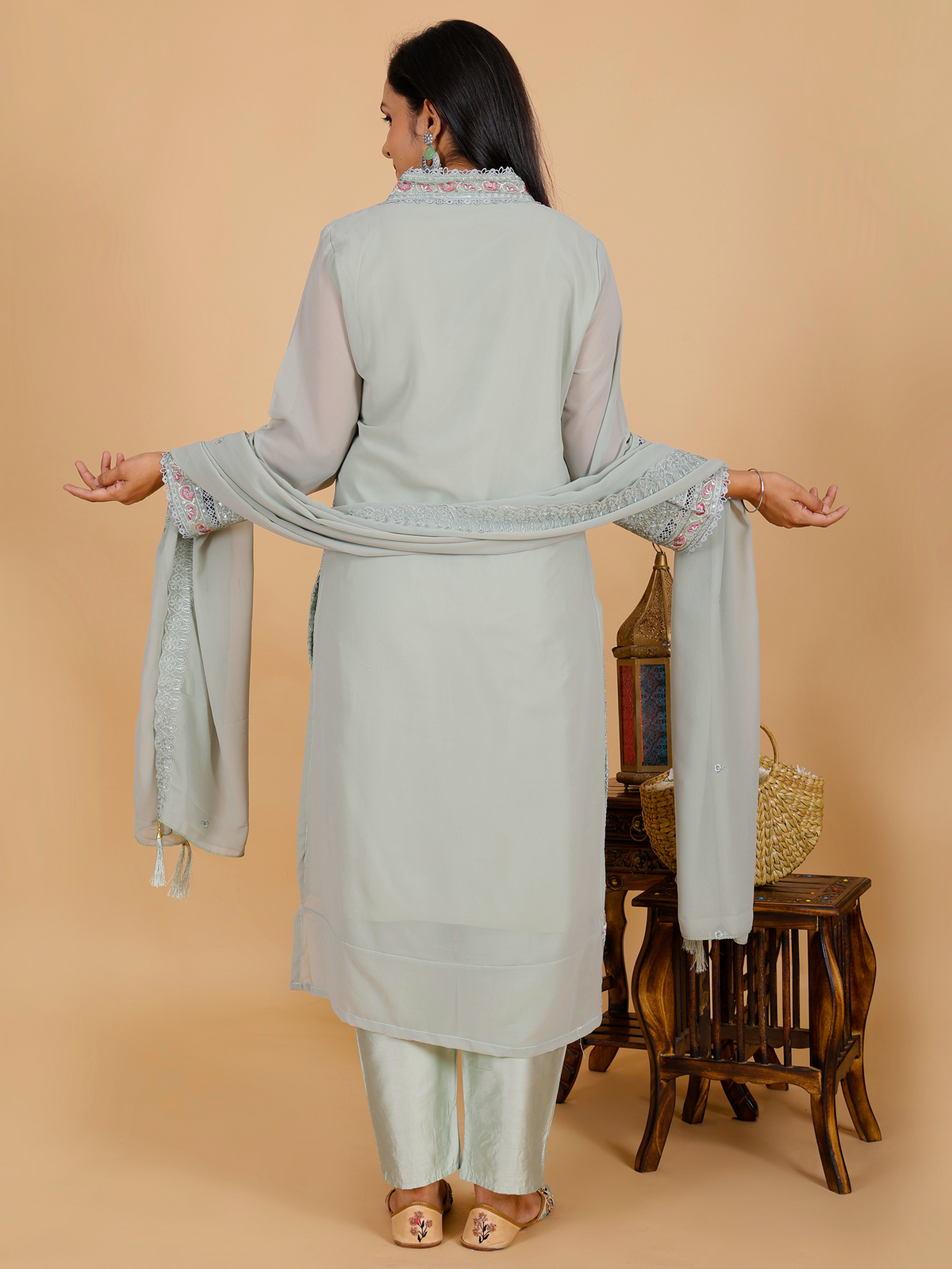 Sufiana Pakistani Style Sea Grey Suit For Women