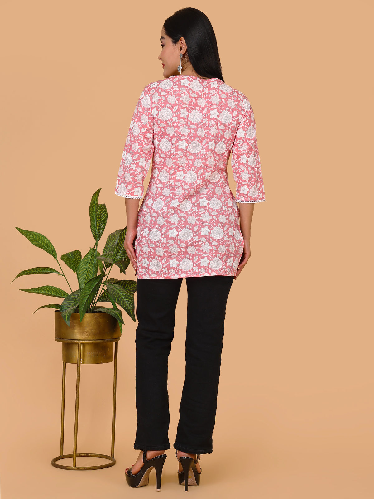 Sufiana Pink Short Kurti For Women
