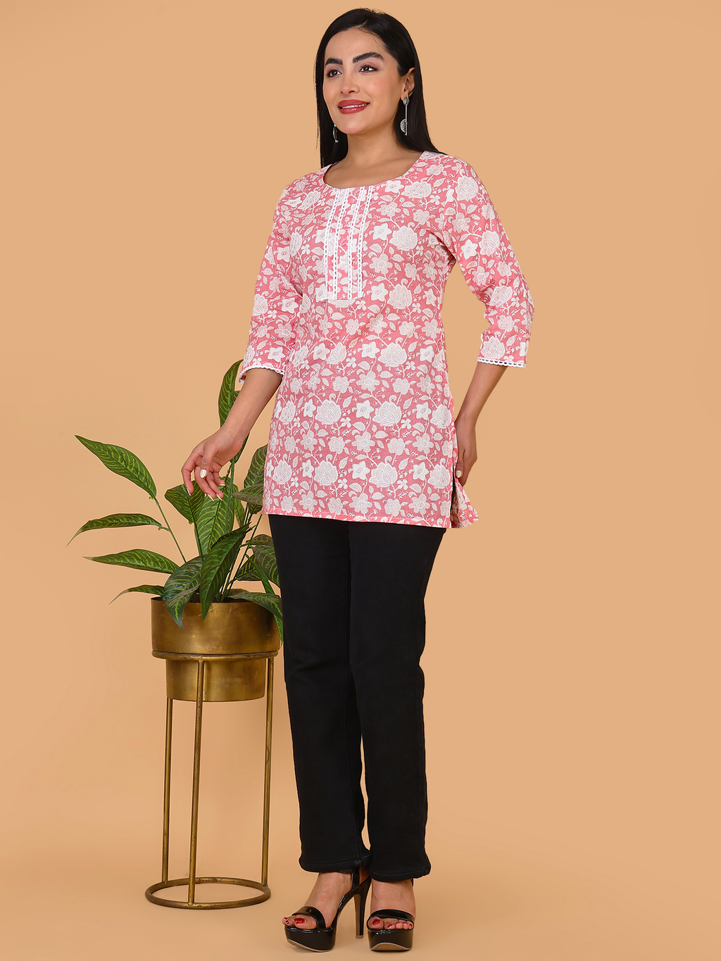 Sufiana Pink Short Kurti For Women