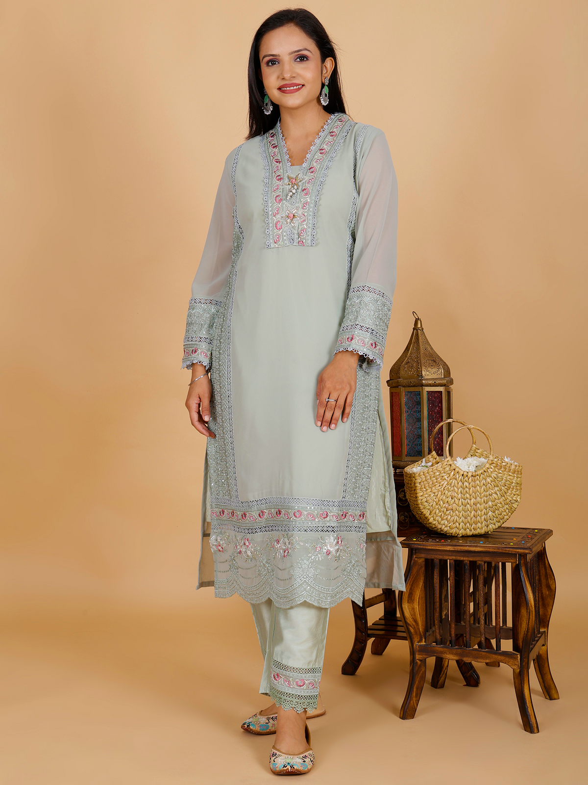 Sufiana Pakistani Style Sea Grey Suit For Women